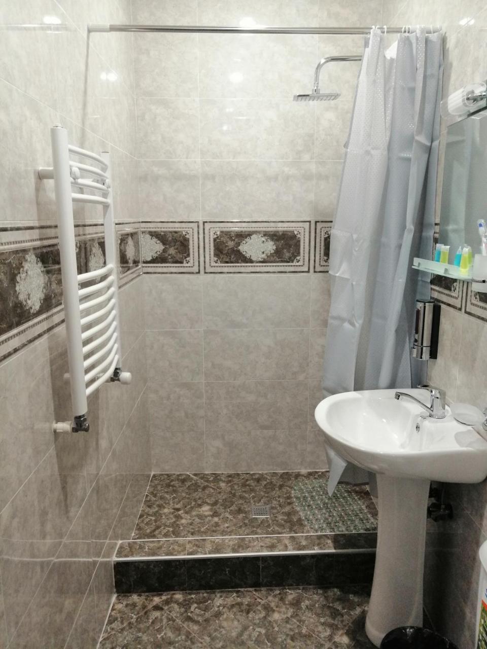Hotel Iveria Stepancminda Exteriér fotografie